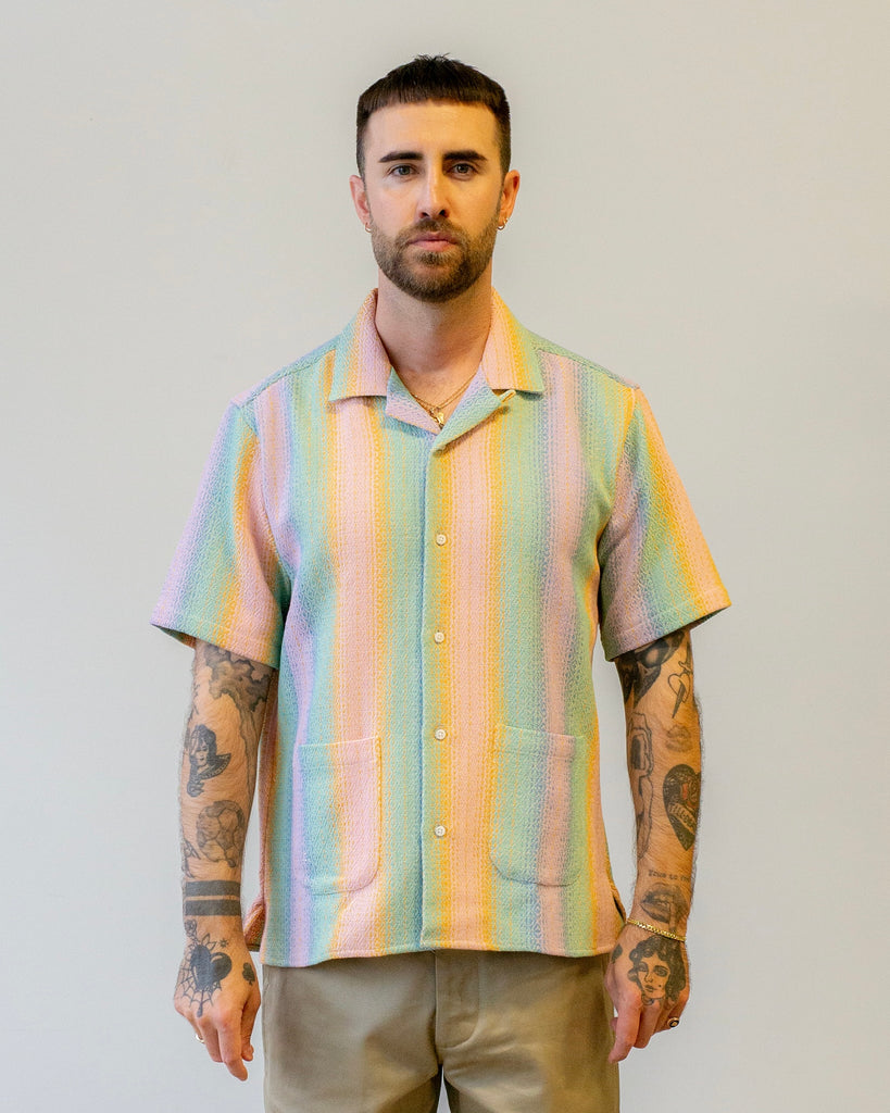 Gitman Vintage 12oz Pastel Baja Blanket Beach Shirt on model