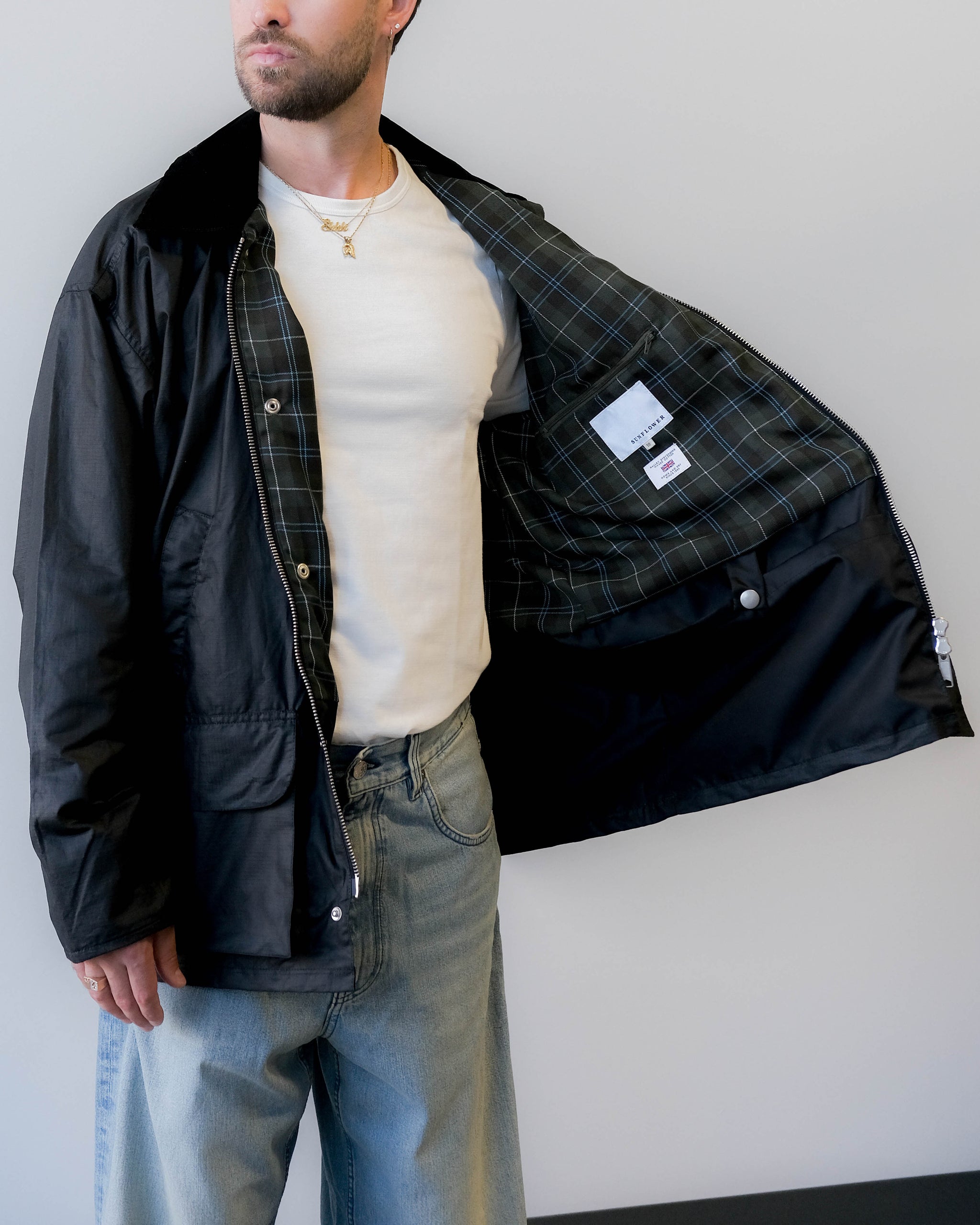 定価約11万円！新品　完売　SUNFLOWER Waxed Coat イギリス製 定価約11万円！新品 完売 SUNFLOWER Waxed Coat イギリス製 - メルカリ