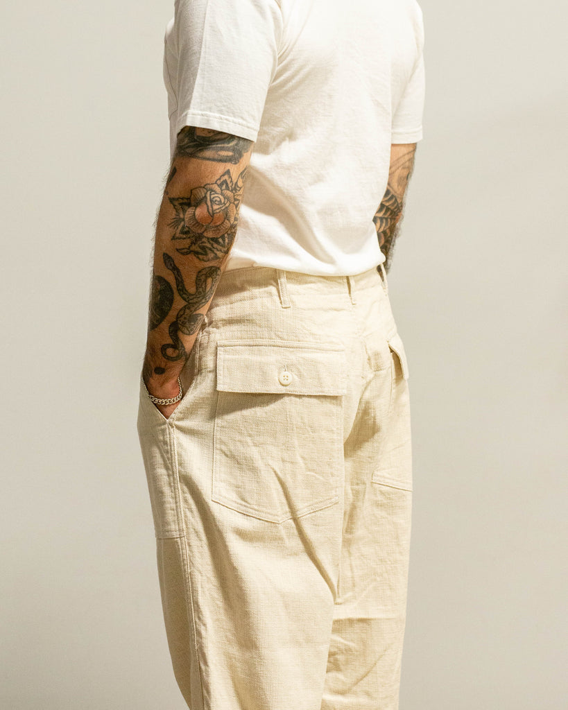 Engineered Garments Fatigue Pant Natural CL Java Cloth closeup back