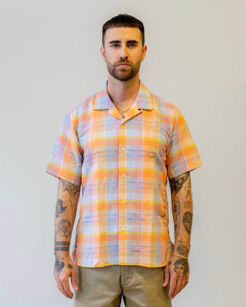 Gitman Vintage Orange Cotton/Linen Ghost Weave Camp Shirt on model