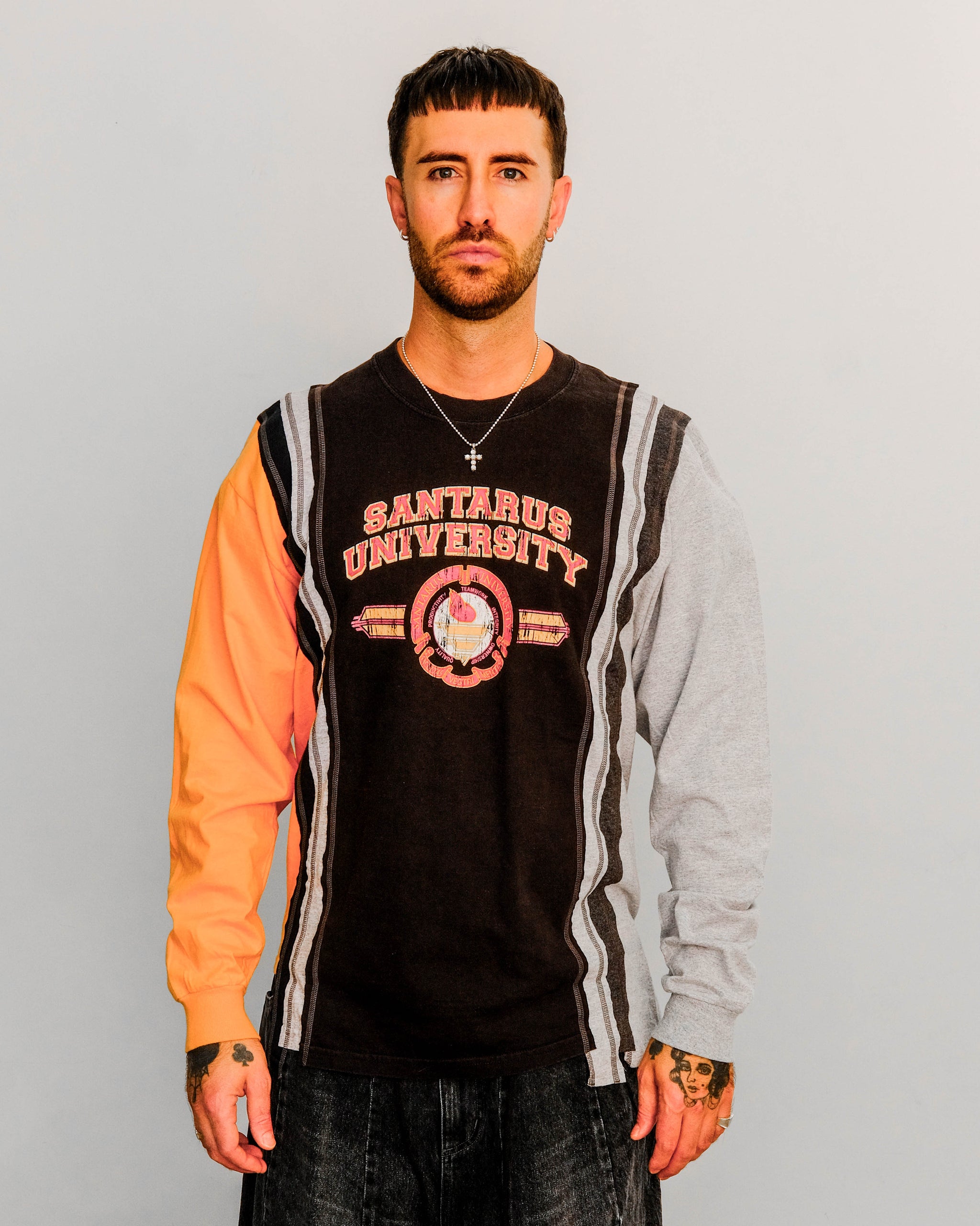 Needles 7 Cut L/S Tee College Medium – The Foxhole