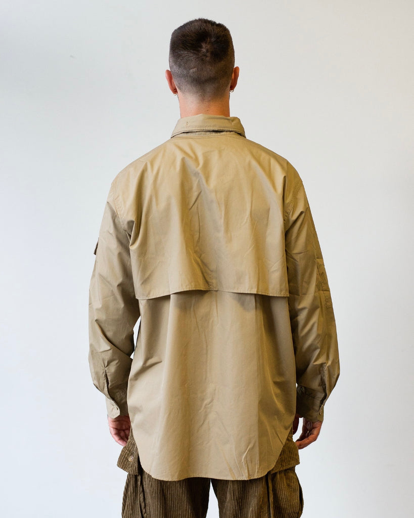 Engineered Garments Trail Shirt Khaki Lt.Weight PC Poplin on model back