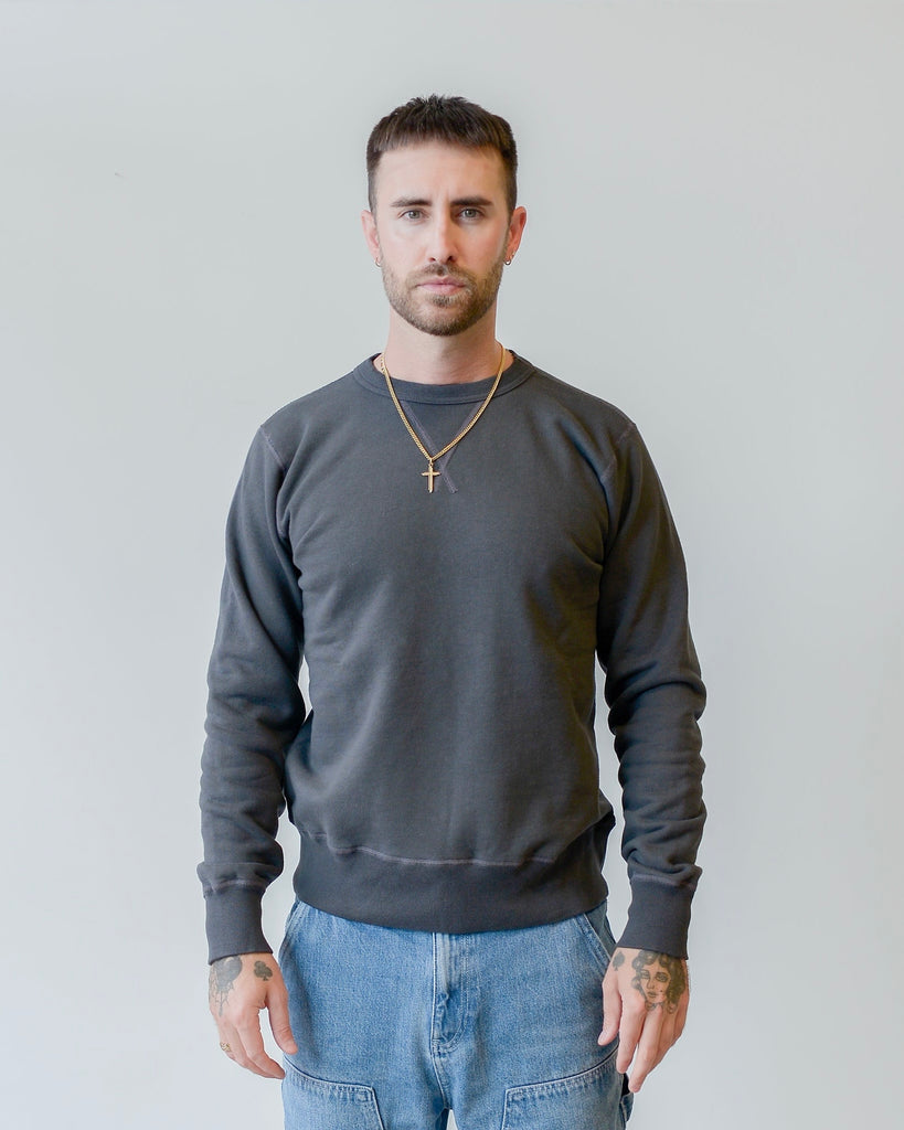 Buzz Rickson's Loopwheel Crewneck Sweatshirt Black on model
