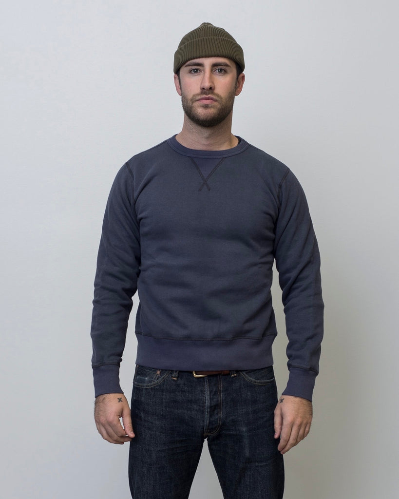Buzz Rickson's Loopwheel Crewneck Sweatshirt Navy on model