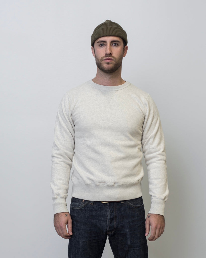 Buzz Rickson's Loopwheel Crewneck Sweatshirt Oatmeal on model